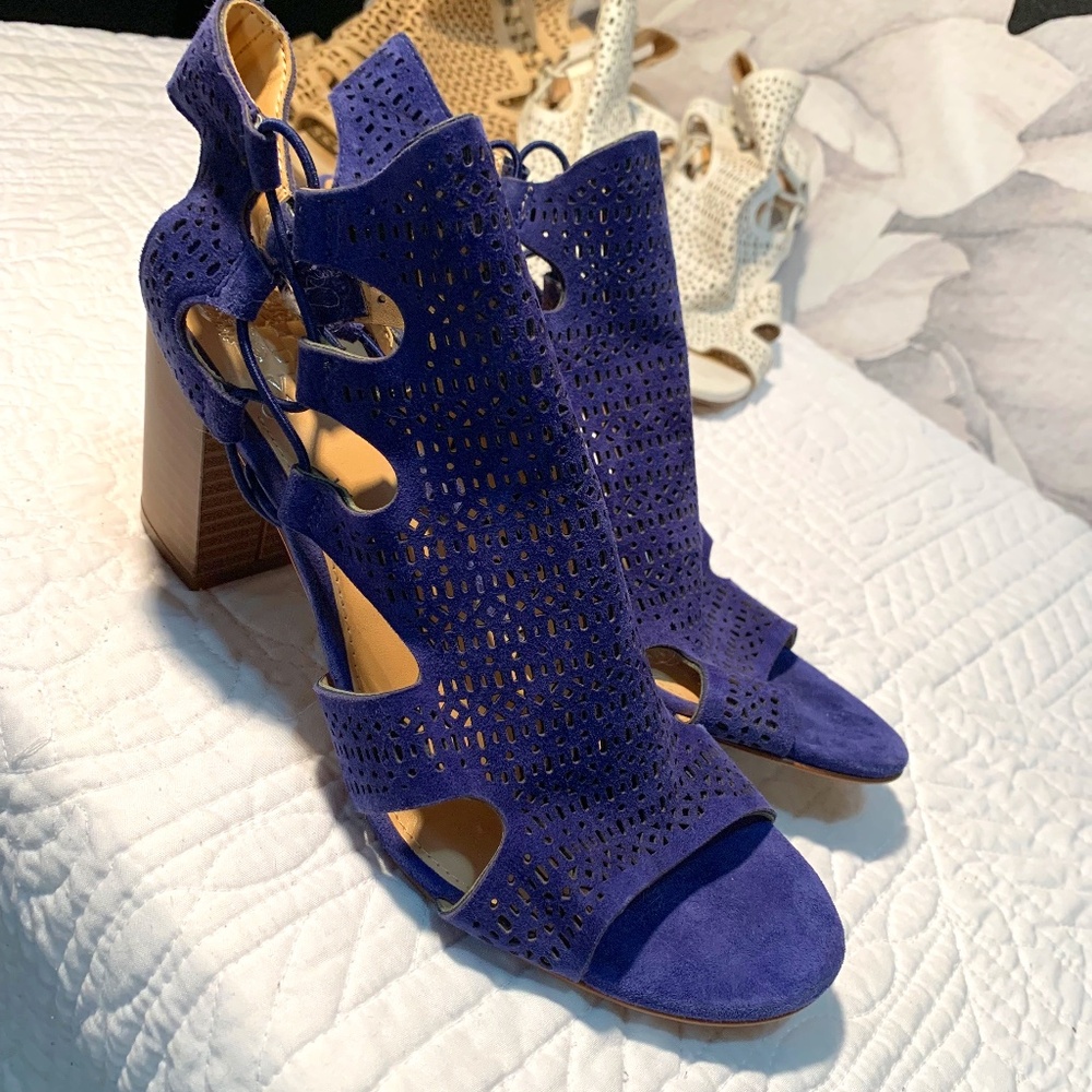 Royal blue Vince Camuto sandal size 8 from Nordstrom rack